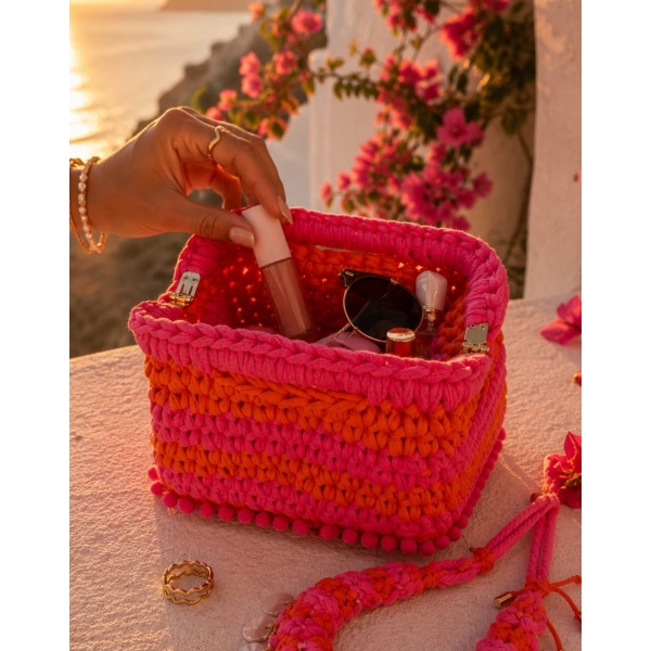 Necessaire senhora moda verão